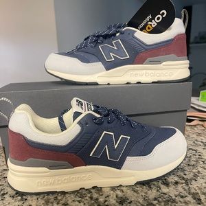 New Balance 997H- Little Kid Vintage Indigo/washed Burgundy.